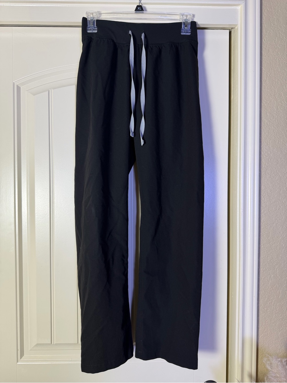 Figs black straight leg scrub pants women’s XS Petite technical collection